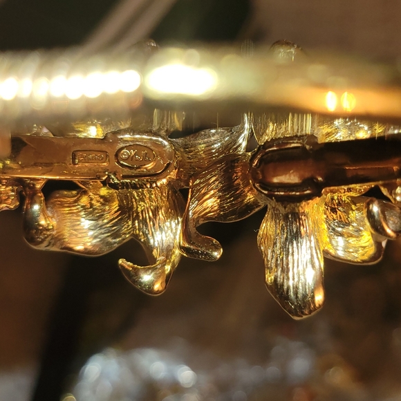 Signed Kenneth Jay Lane KJL Flowers White Pink Enamel Cuff Bracelet - Picture 4 of 5